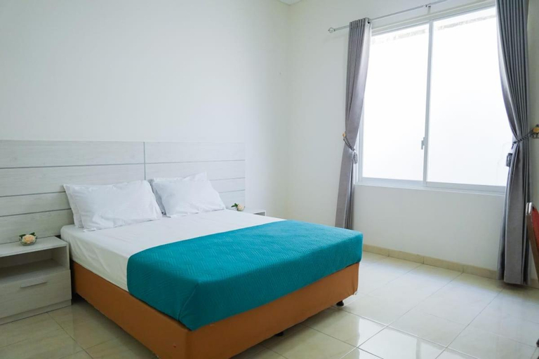Bedroom 12