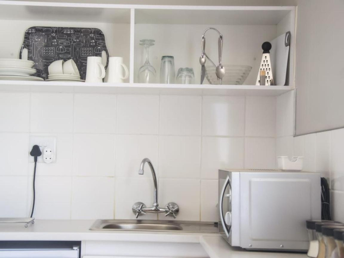 Kitchen 4, Essi Selfsorg Akkommodasie, Central Karoo