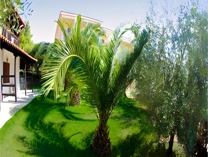 Others 4, Maistrali Beach Studios, Central Macedonia