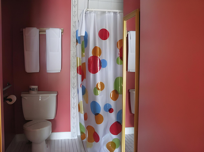 Bathroom 3, Hotel Le Pionnier, La Haute-Côte-Nord