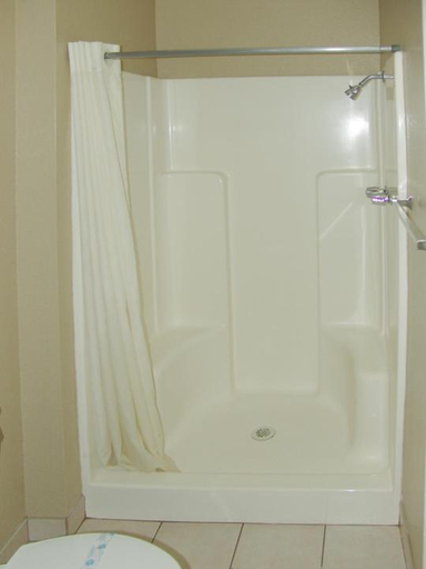 Bathroom 4, Holland Inn and Suites, Kern