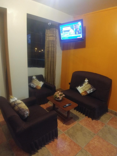 Shared lounge/TV area 3, Starlight Inn, Pisco