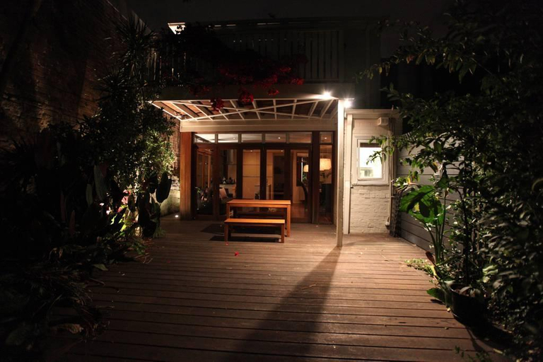 Exterior & Views 2, Spacious Oasis 3BR House near Sydney University, Sydney