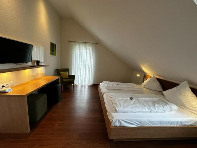 Bedroom 3, Gastehaus GN8, Konstanz