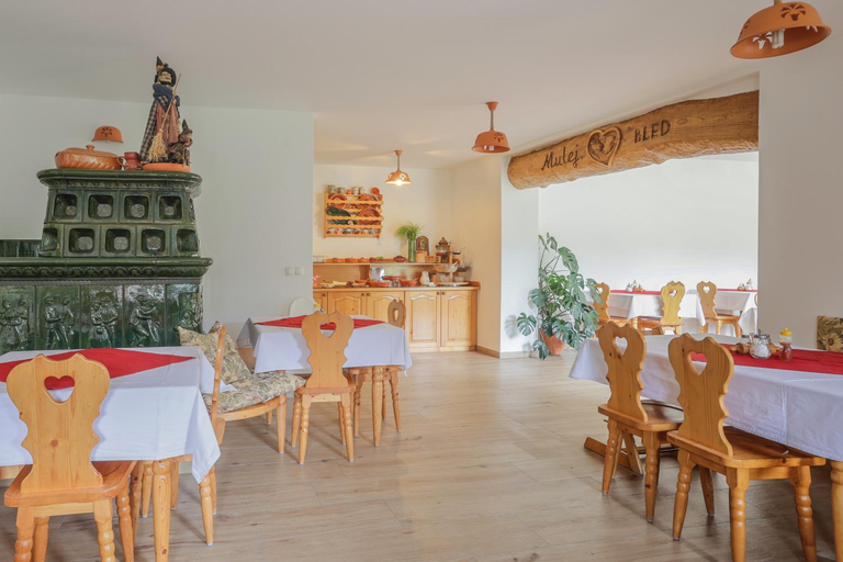 Food & Drinks 3, Apartments Mulej, Bled