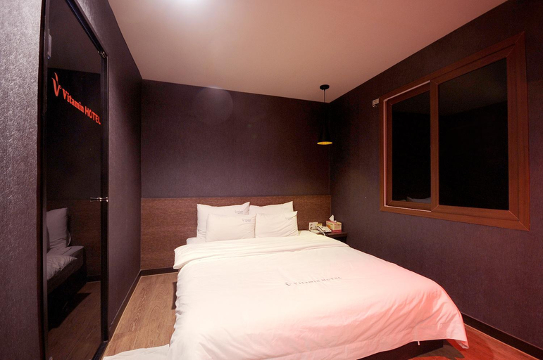 Bedroom 4, Vitamin Hotel, Busanjin