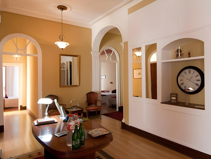 Others 5, Plaza Pombo B&B - Hostal, Cantabria