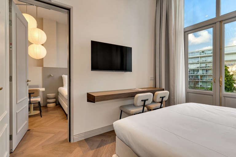 Bedroom 2, Hotel Kobalt, The Hague