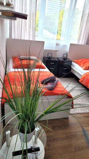 Others 5, Appartement Bahnhof, Mainz