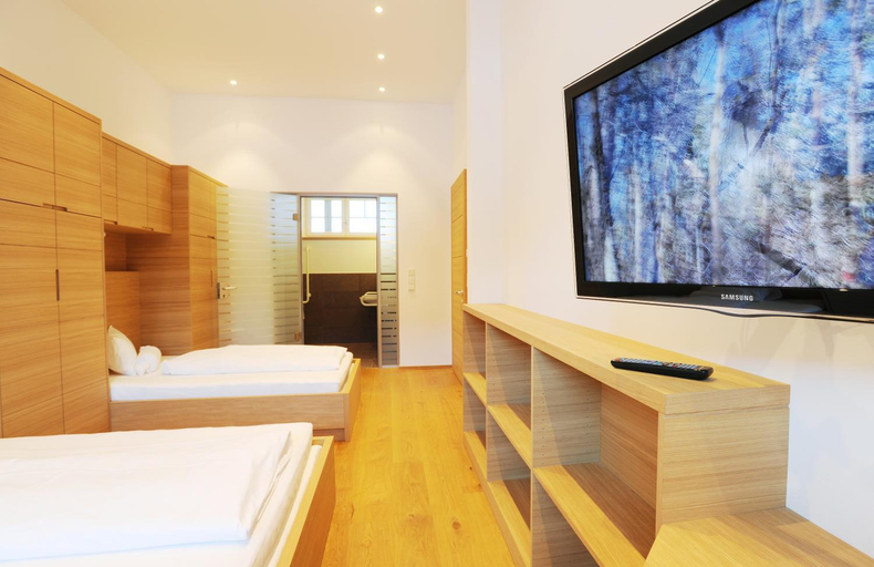 Bedroom 2, dolomit24 | design apARTments, Lienz