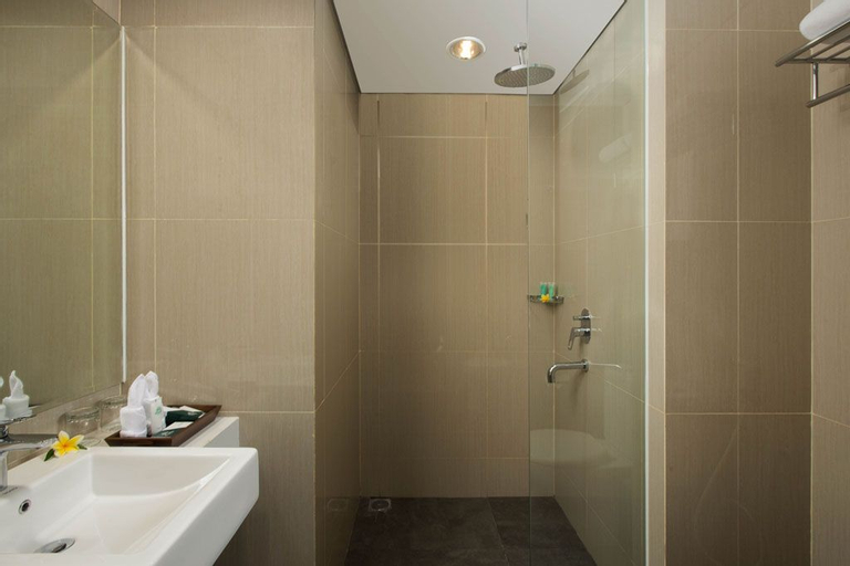 Bathroom 19