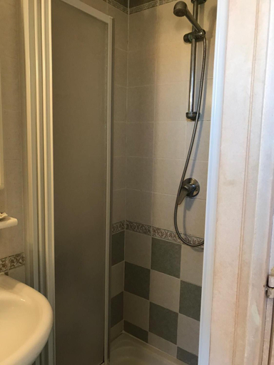 Bathroom 3, Hotel La Barcarola, Livorno