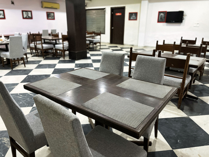 Food & Drinks 5, The Orion Express, Jaipur