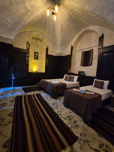 Bedroom 3, Şanliruha Konukevi ve Sira Geceleri, Merkez