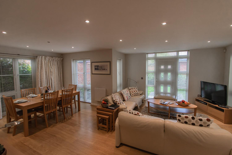 Others 5, Trevelyan Court Apartments Windsor, Slough