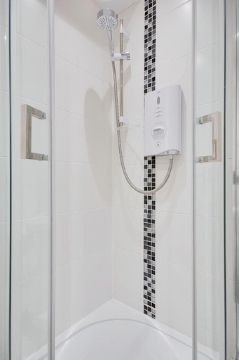 Bathroom 7