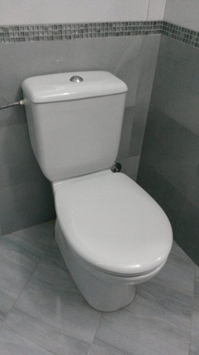 Bathroom 4, Apartments Becic