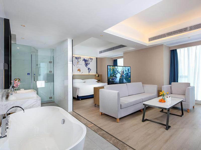 Bathroom 3, Kyriad Marvelous Hotel Ziyang North High-speed Railway Station, Ziyang