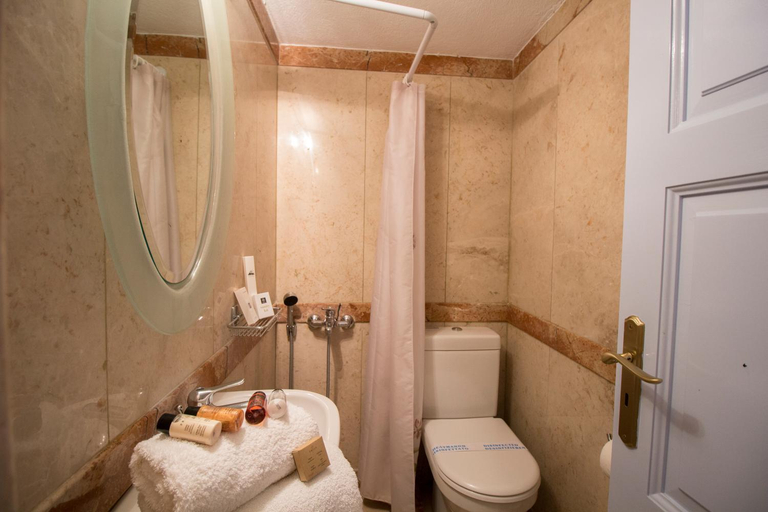 Bathroom 4, Lithies Traditional Homes, South Aegean