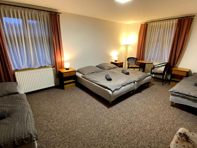 Others 5, Pension Stara hospoda, Rokycany