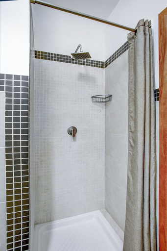 Bathroom 4, Colosseo Families and Groups 2BDR | Home and More, Roma
