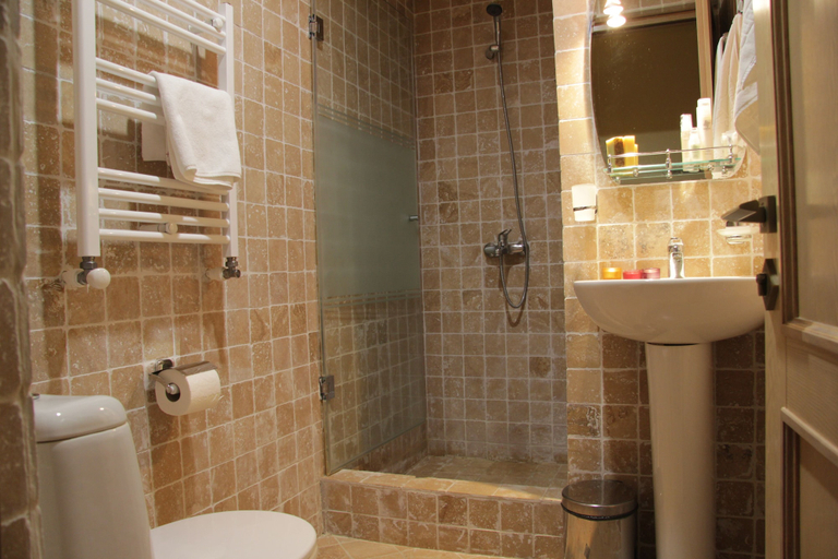 Bathroom 3, Silk Road Hotel Yerevan, Yerevan
