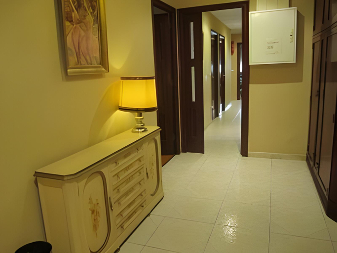 Others 5, Hostal Real, Pontevedra