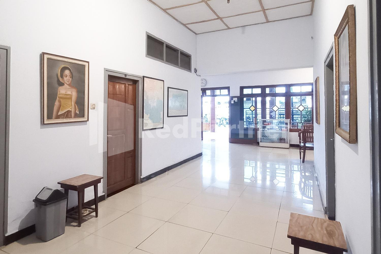 Public Area, Hotel Palem 1 Syariah RedPartner, Malang