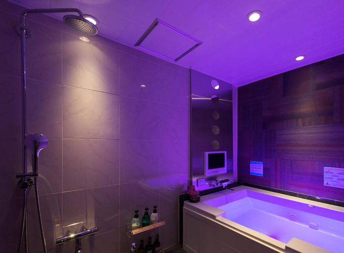 Bathroom 4