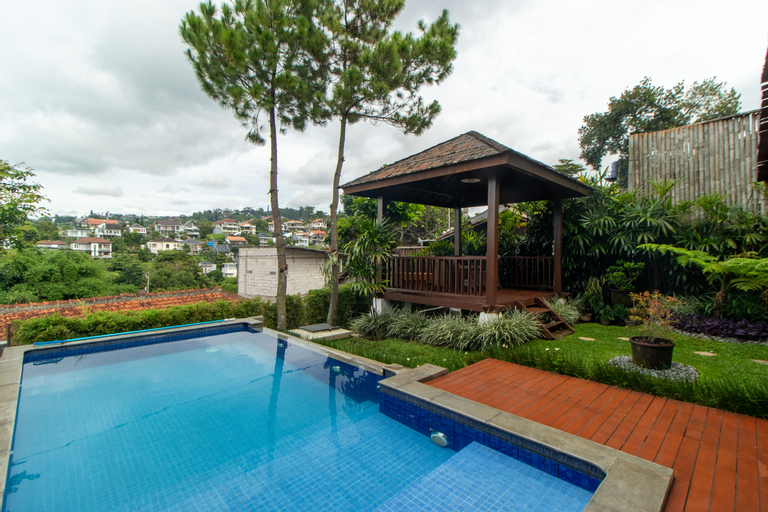 Sport & Beauty 3, De Reiz Villa Ethnic Syariah 3BR Private Pool Family Only, Bandung
