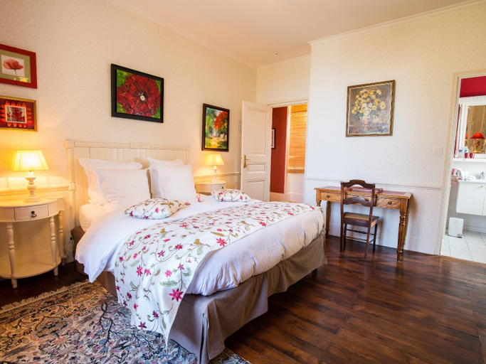 Bedroom 8