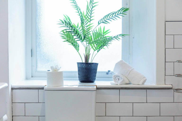Bathroom 2, The Annick Suite No.1, North Ayrshire