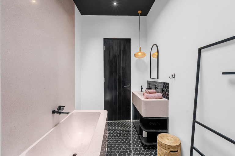 Bedroom 2, Liminal Palace Villa 3 by Betterplace, Badung