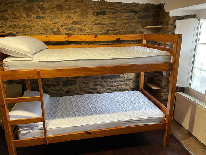 Bedroom 2, Albergue Amodiño, A Coruña