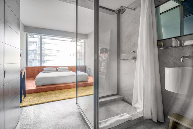 Bathroom 15