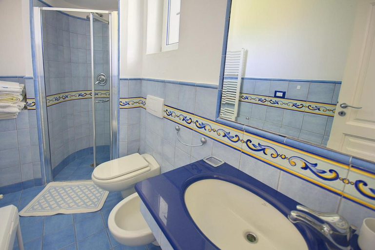Others 3, Casa Margherita Ischia, Napoli