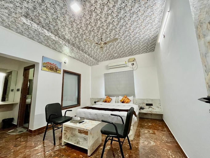 Others 4, Hotel Banjara Hills, Sirohi