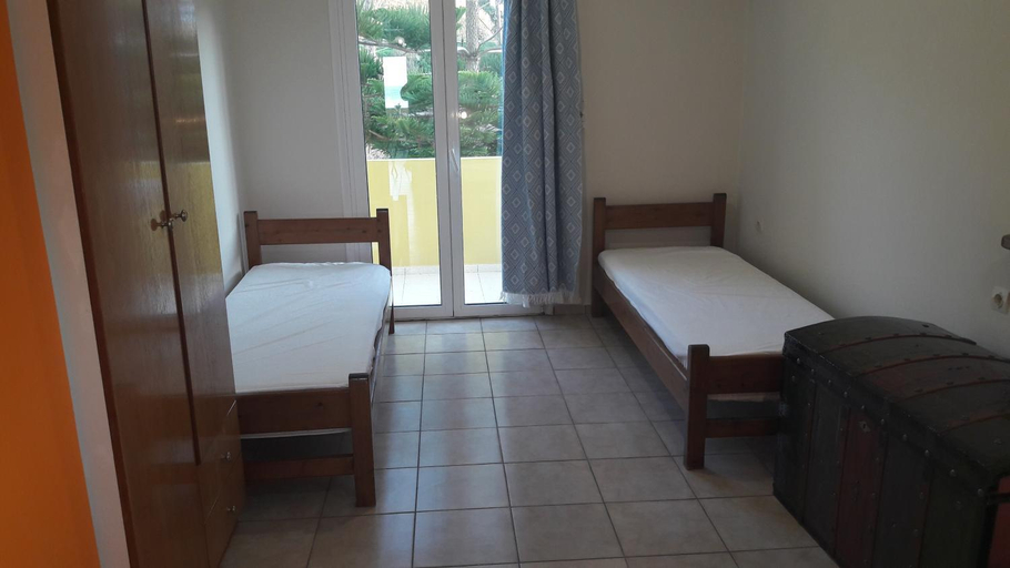 Bedroom 2, Orange Fodele, Crete