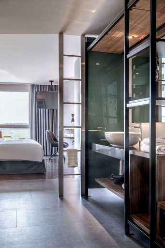 Bedroom 13