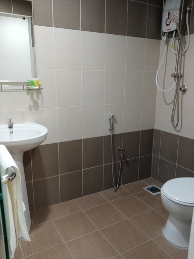 Bathroom 4, De Royal Hotel, Ampang