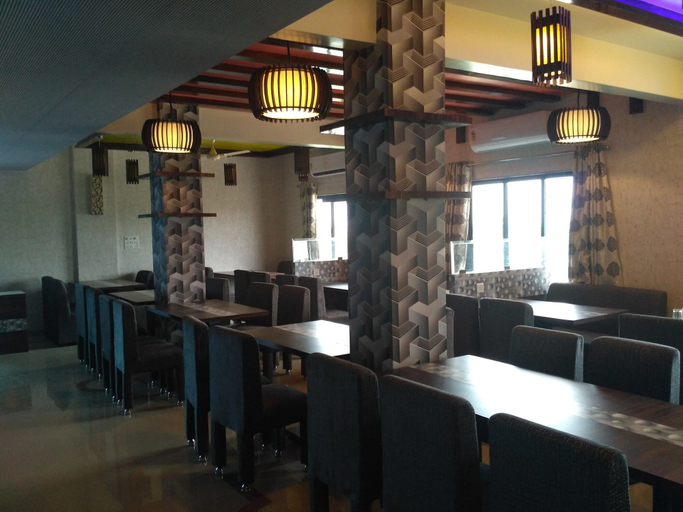 Food & Drinks 4, Hotel The Greetings, Pune