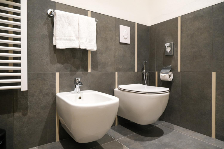 Bathroom 11