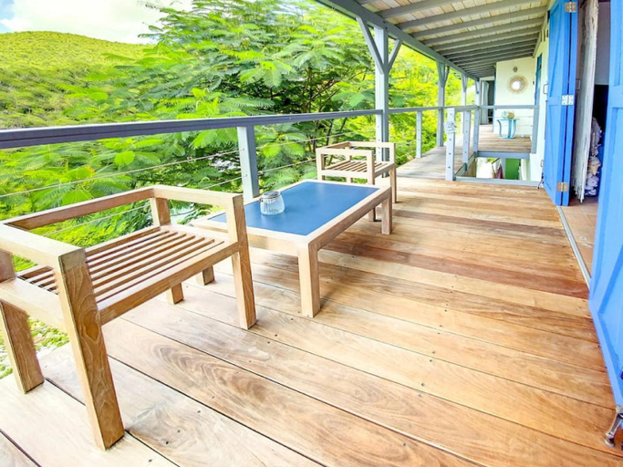 Garden 5, Aquamarine, private room in Villa Casa Blue pool sea view