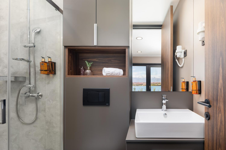 Bathroom 5, Aminess Style Camping Avalona Glamping Villas & HH, Povljane