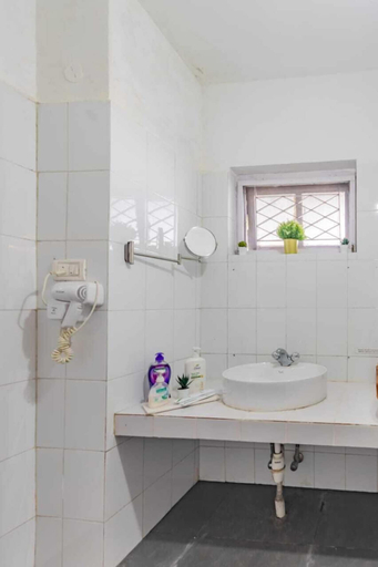 Bathroom 4, Le Rêve Holiday Home, The Nilgiris