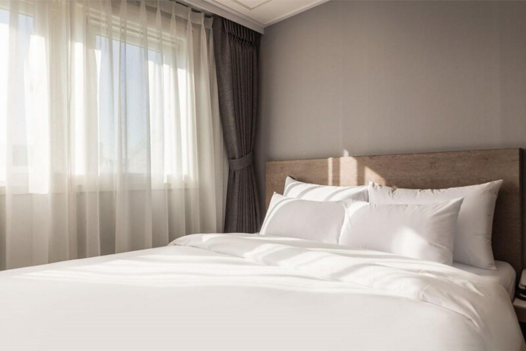 Bedroom 4, Incheon ILLUWA Hotel, Anyang