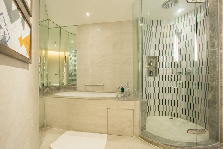 Bathroom 19