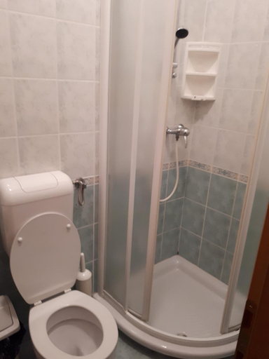 Bathroom 3, Hotel Rakov Skocjan, Cerknica