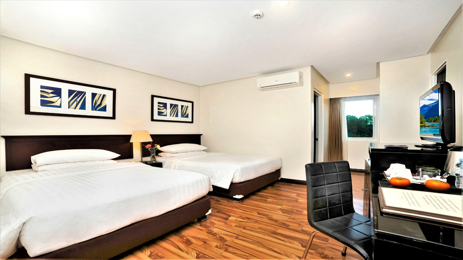 Bedroom 3, Court Meridian Hotel & Suites, Olongapo City
