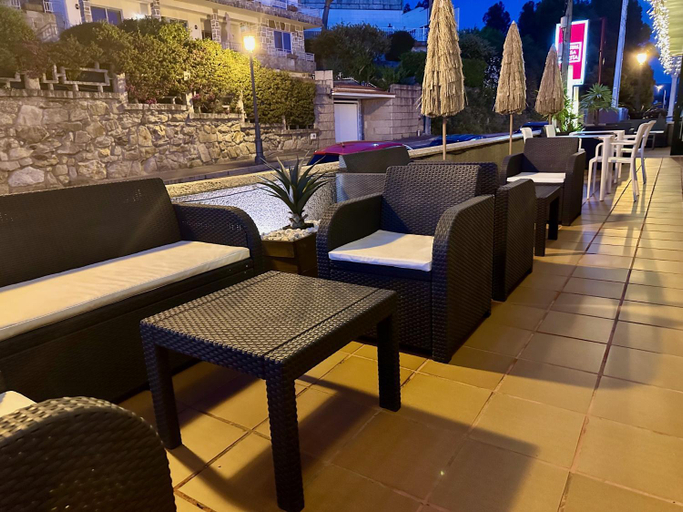 Food & Drinks 3, Hostal Casa Aurita Adults Only, Pontevedra